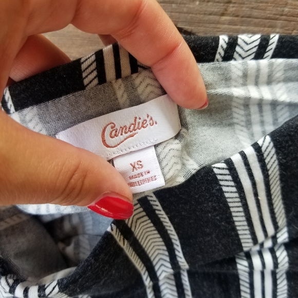 Black and White Slit Maxi - Picture 3 of 5